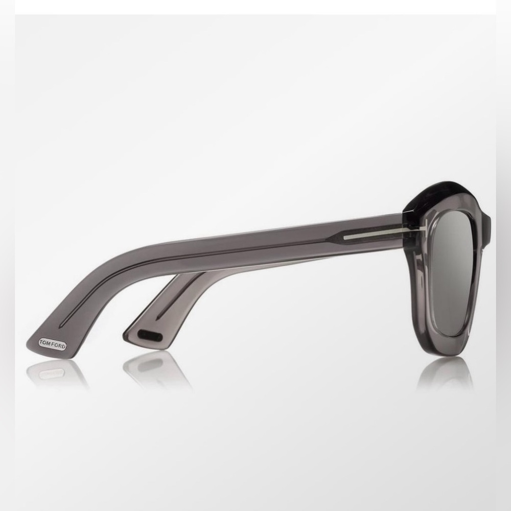 NEW Tom Ford Sunglasses FT0582 - Picture 10 of 12